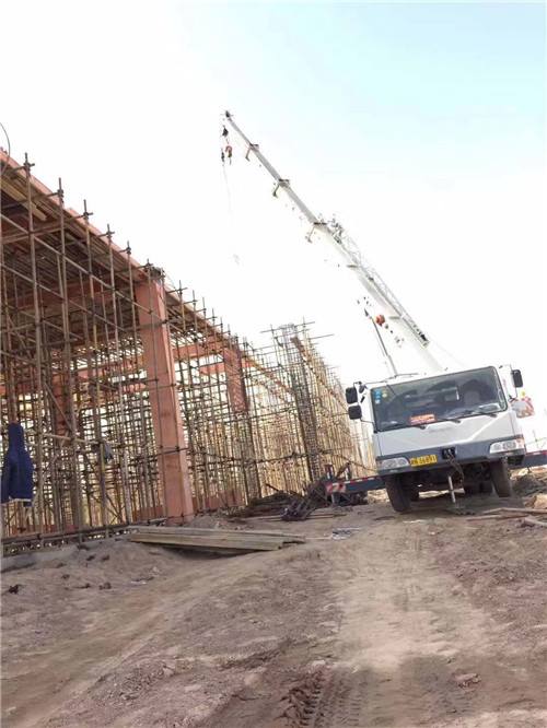 白沙县吊车作业的安全注意事项有哪些？